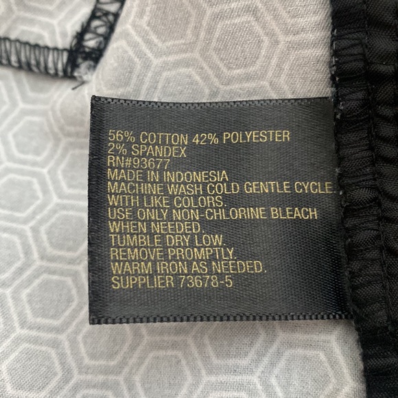 Worthington Black and White Modern Fit Capri Pants Size 12 - Picture 9 of 9